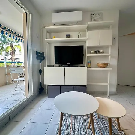 Cozy T2 Avec Piscine Apartment