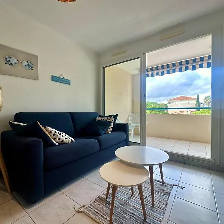 Cozy T2 Avec Piscine Apartment